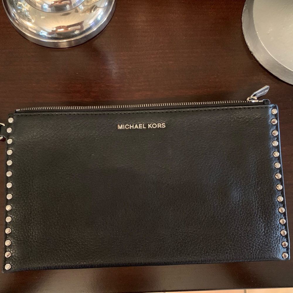 Authentic Michael Kors Wristlet